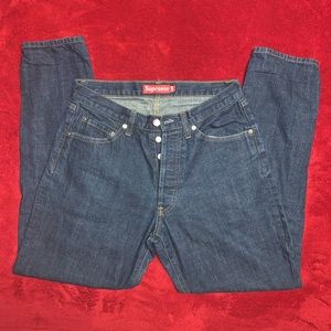 LIKE NEW SUPREME JEANS SIZE 30